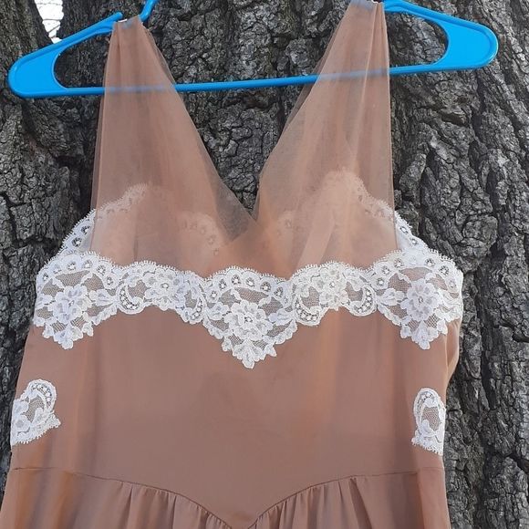 Stunning Vintage Long Lingerie Dressing Gown‎ Lace - Picture 4 of 9